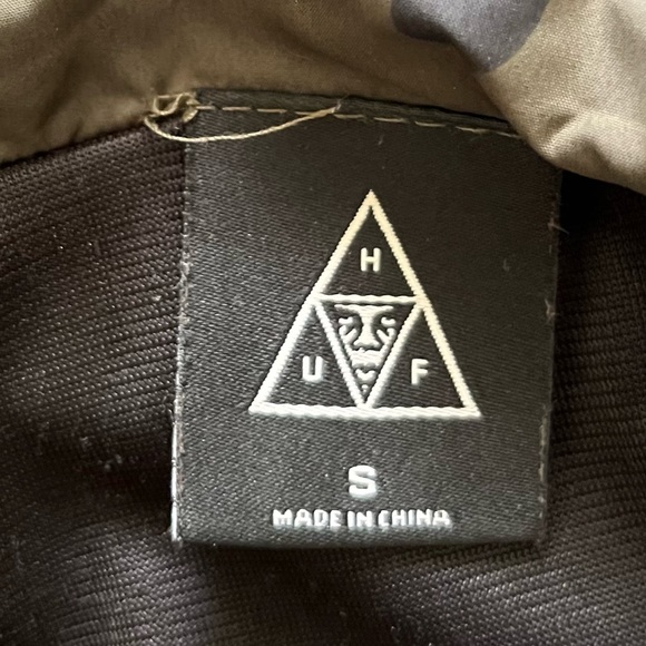 Obey X HUF Windbreaker - Picture 4 of 4